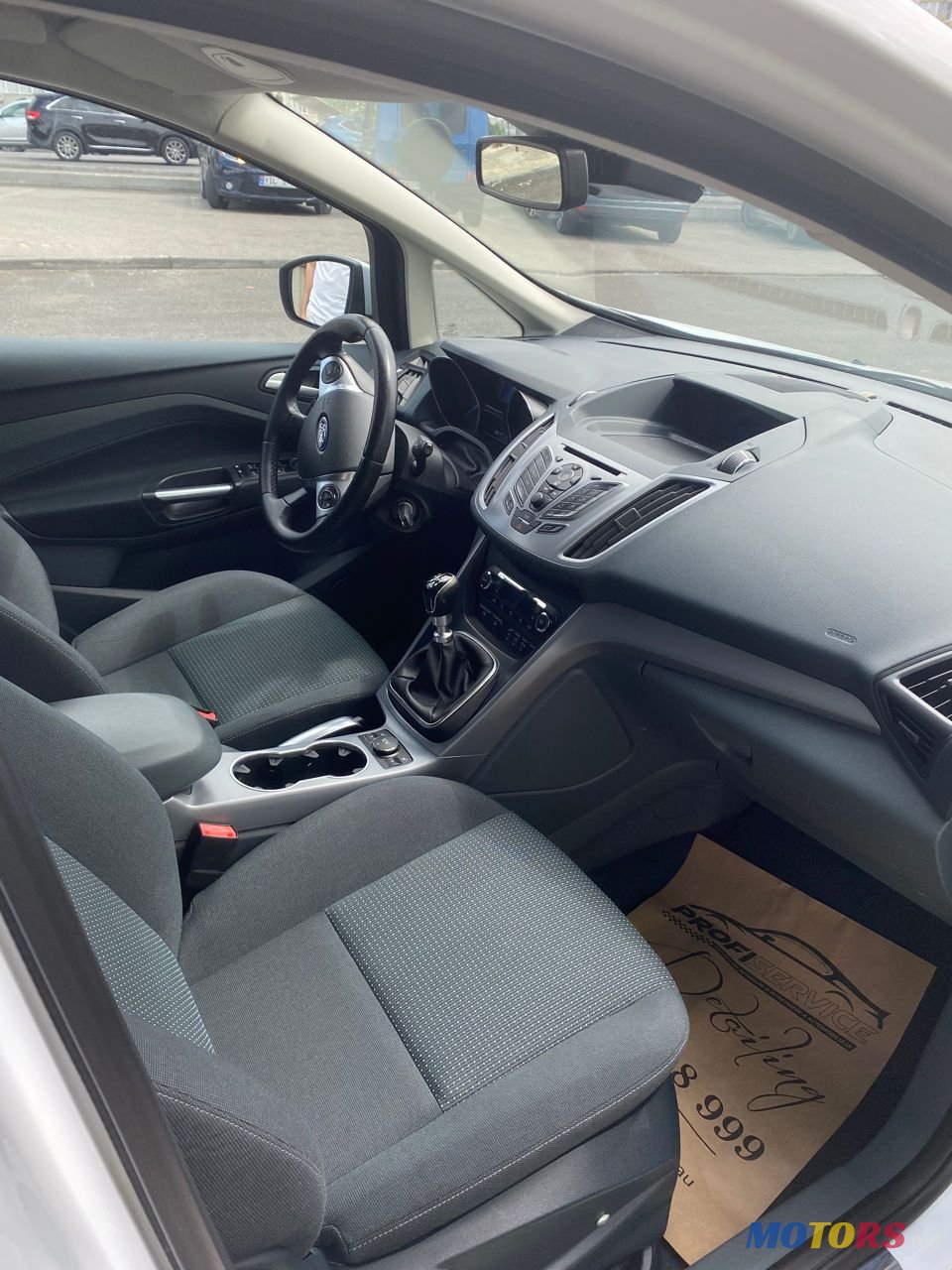 2015' Ford Grand C-MAX photo #5