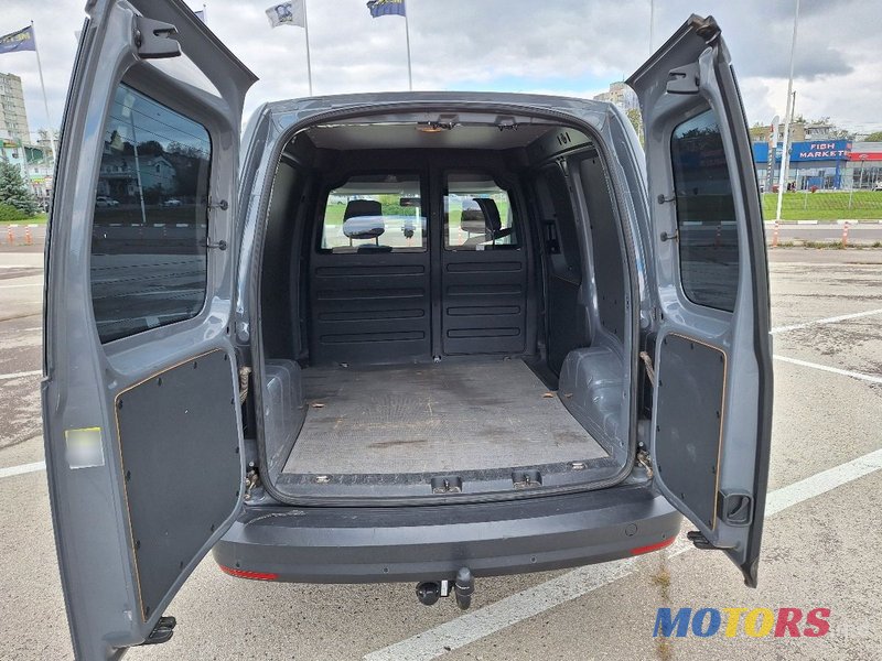 2017' Volkswagen Caddy photo #5