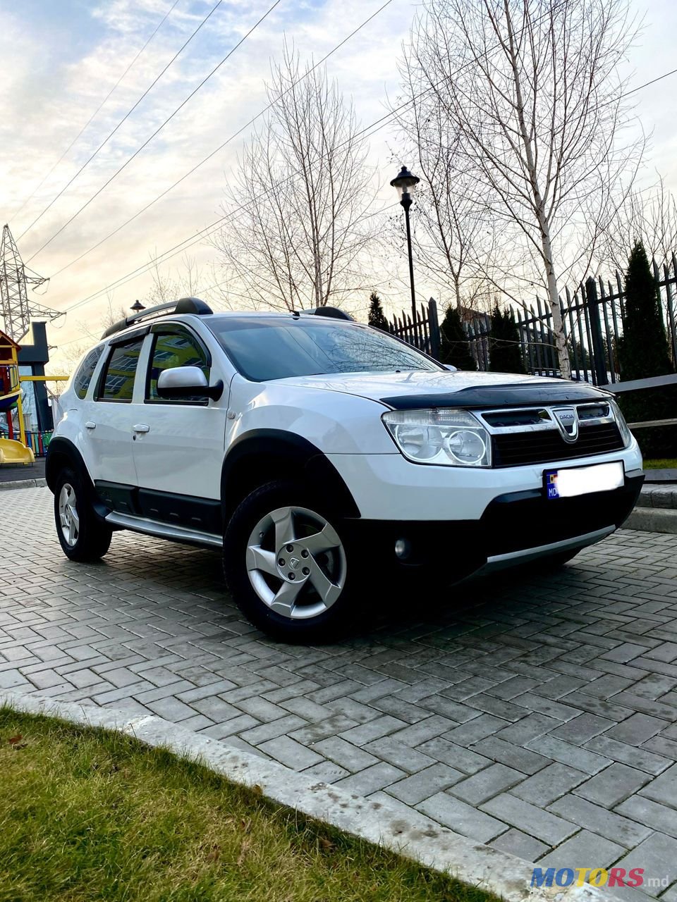 2012' Dacia Duster photo #2
