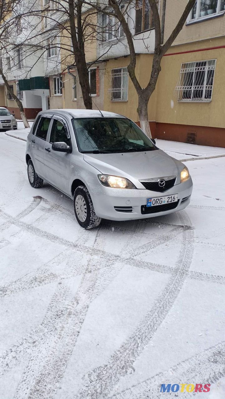 2005' Mazda 2 photo #4