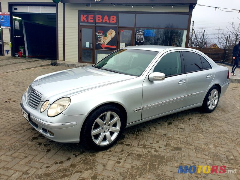 2006' Mercedes-Benz E Класс photo #6