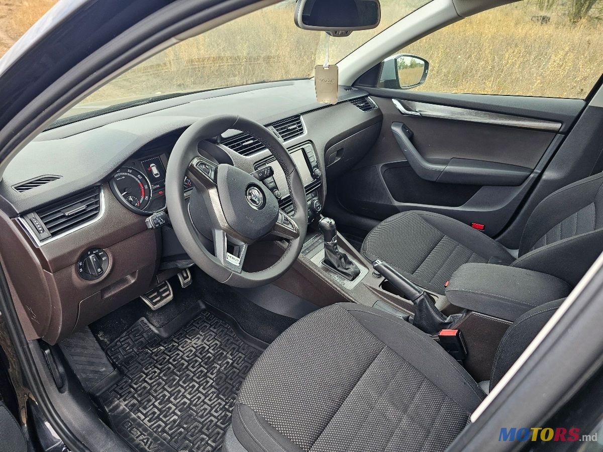 2016' Skoda Octavia photo #6