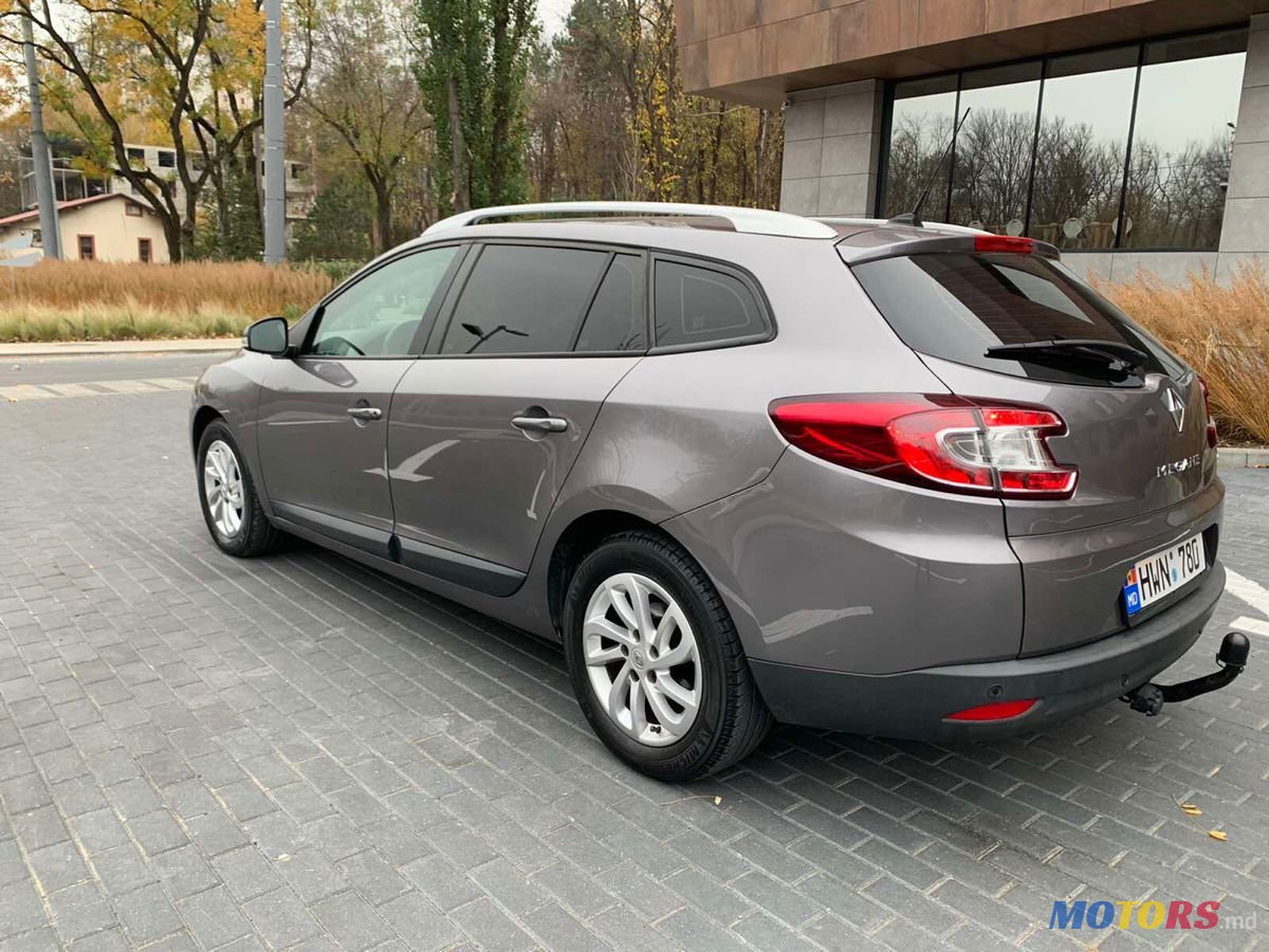 2012' Renault Megane photo #4