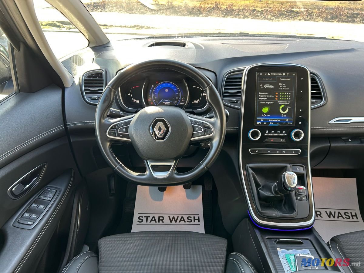 2017' Renault Grand Scenic photo #4