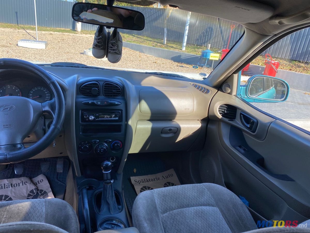 2001' Hyundai Santa Fe photo #6