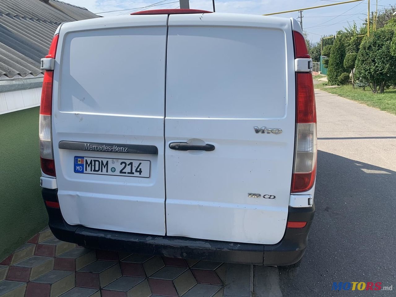 2011' Mercedes-Benz Vito photo #3