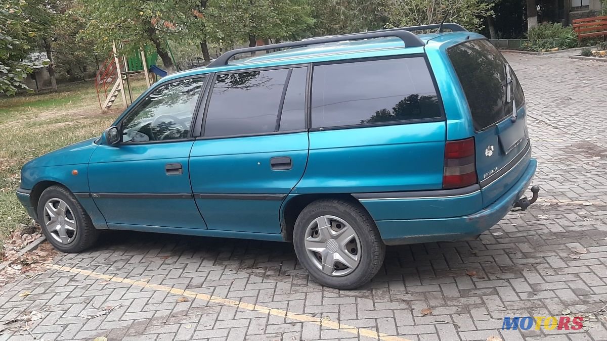 1995' Opel Astra photo #1