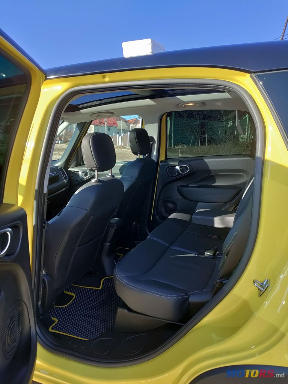 2018' Fiat 500L photo #3