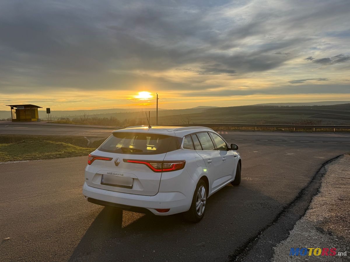 2019' Renault Megane photo #1