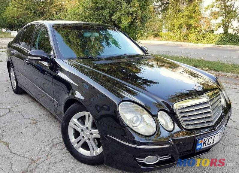 2008' Mercedes-Benz E photo #2
