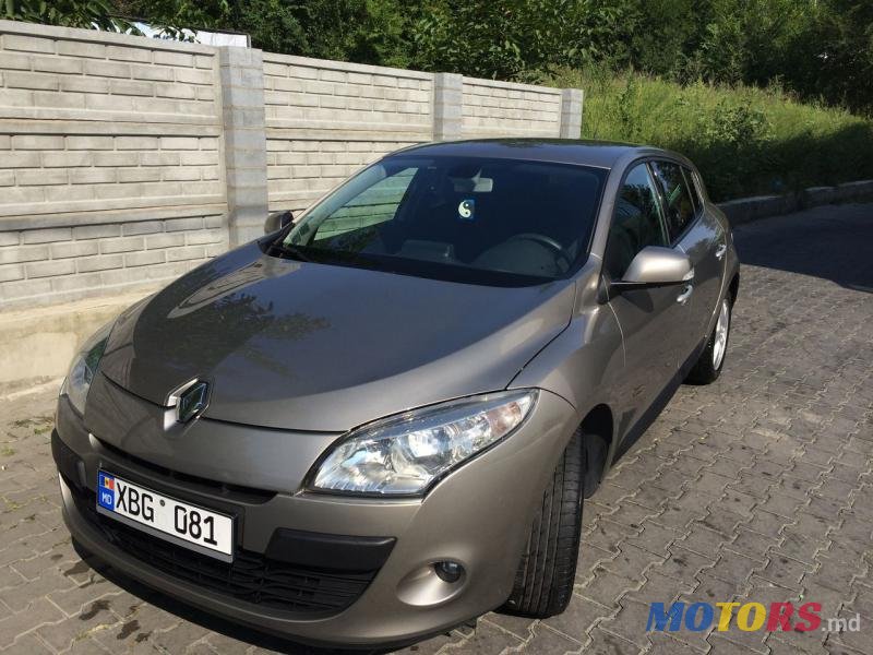 2010' Renault Megane photo #1