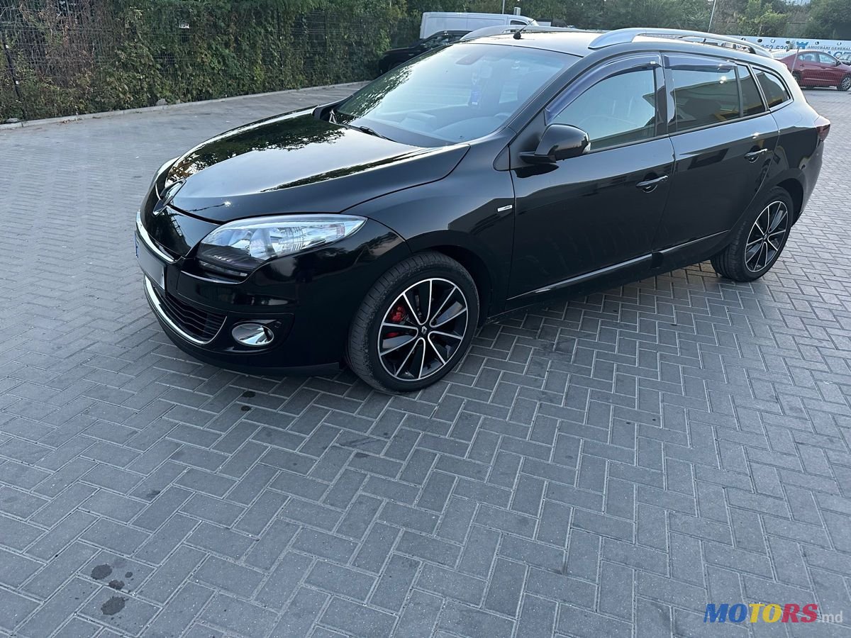 2012' Renault Megane photo #4