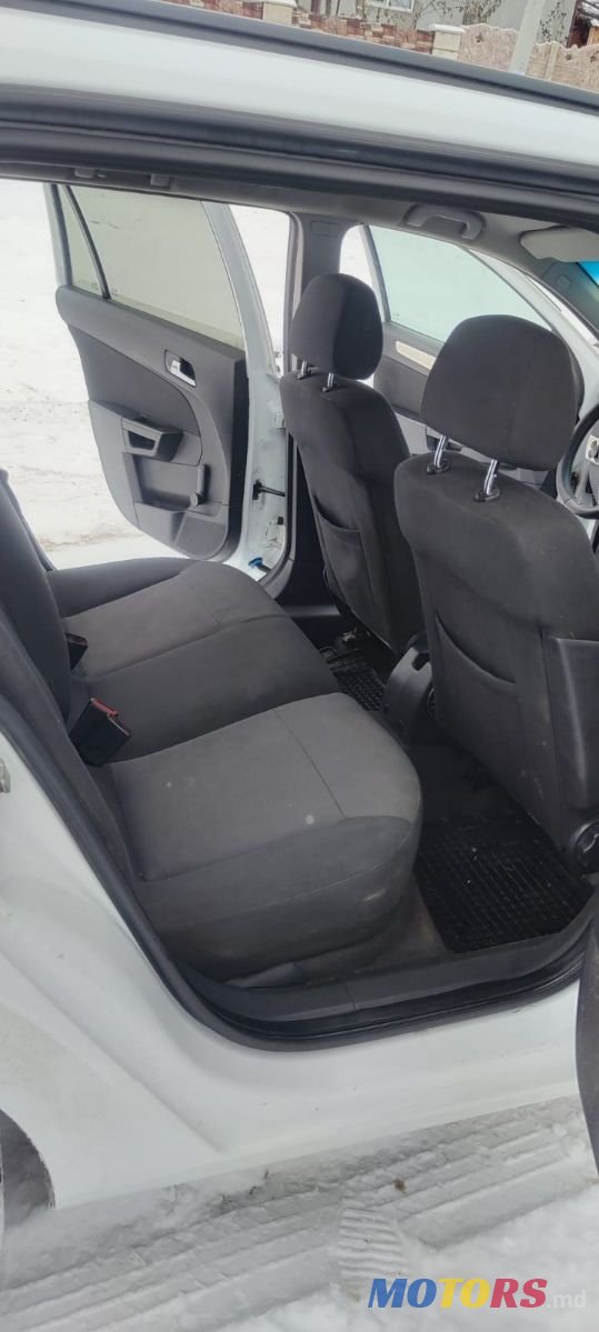 2008' Opel Astra photo #2