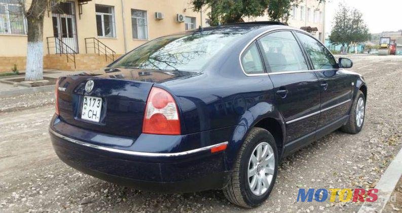 2003' Volkswagen Passat photo #1