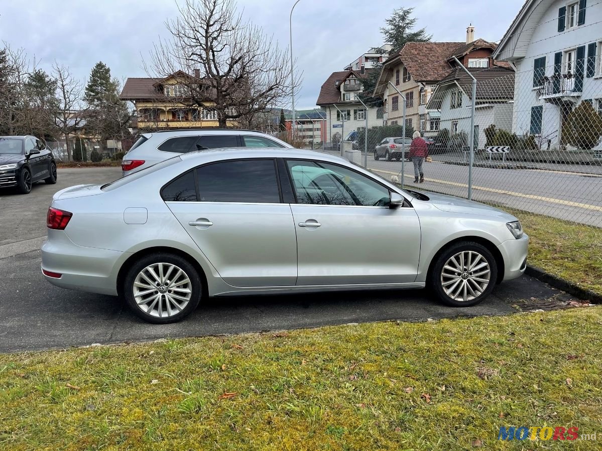 2014' Volkswagen Jetta photo #5