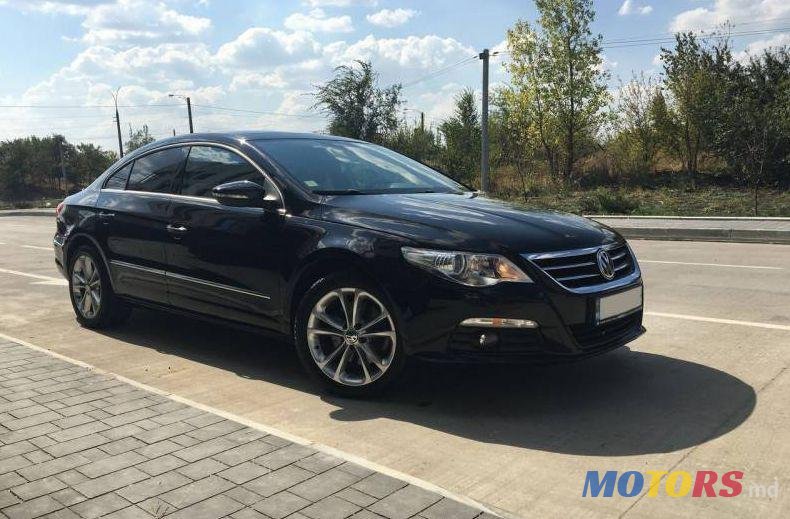 2010' Volkswagen Passat CC photo #1