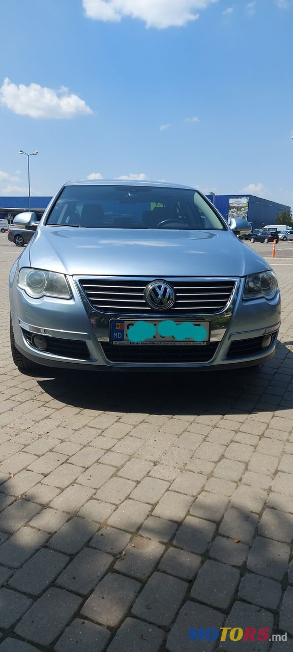 2006' Volkswagen Passat photo #5