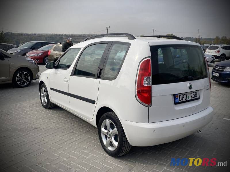 2012' Skoda Roomster photo #4
