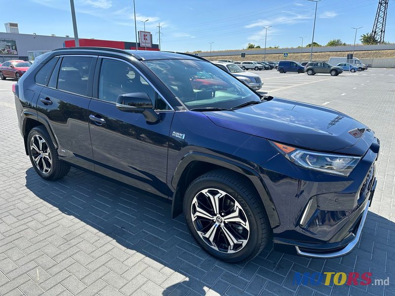 2021' Toyota RAV4 photo #3