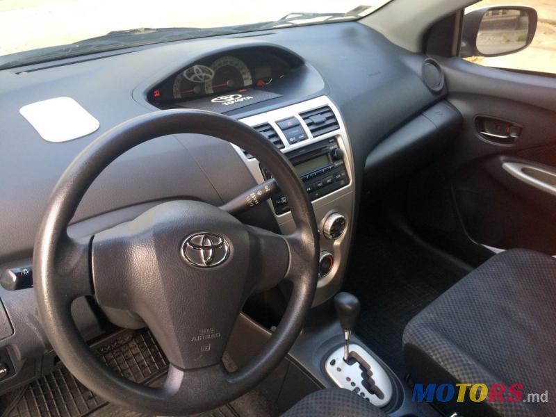 2007' Toyota Yaris photo #4