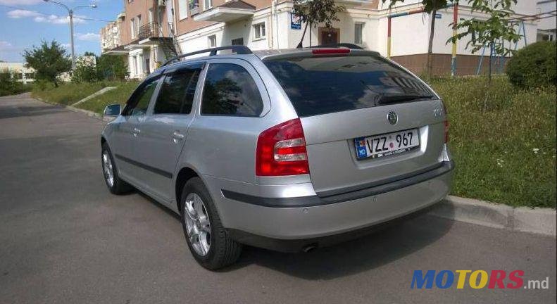 2005' Skoda Octavia photo #2