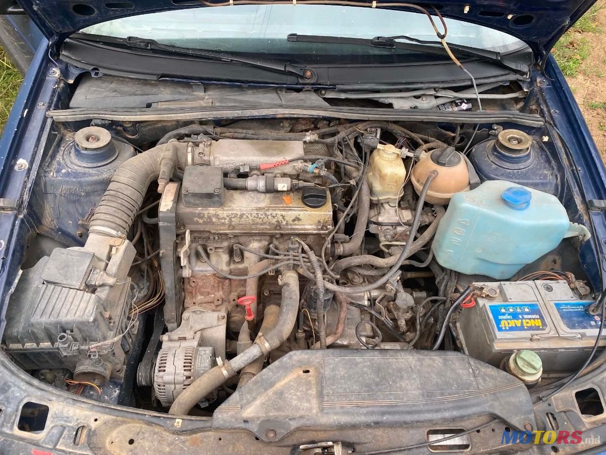 1993' Volkswagen Passat photo #5