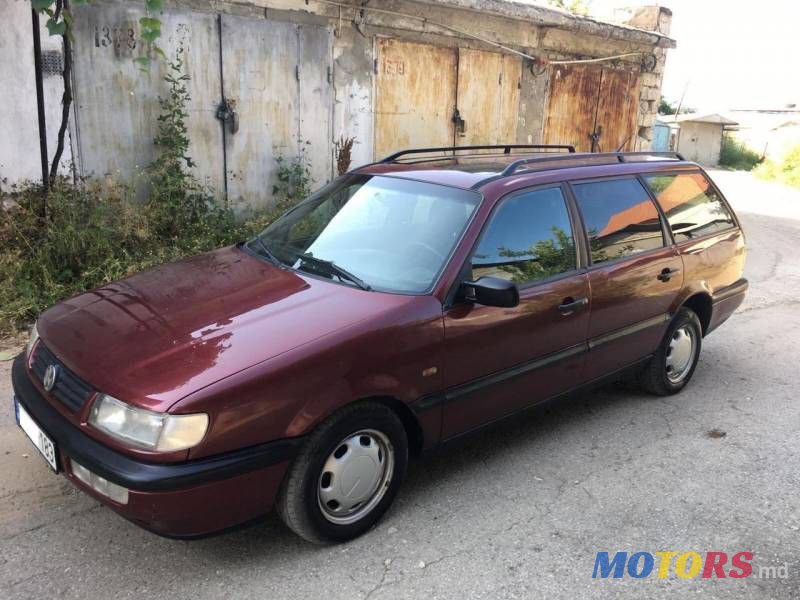 1995' Volkswagen Passat photo #3
