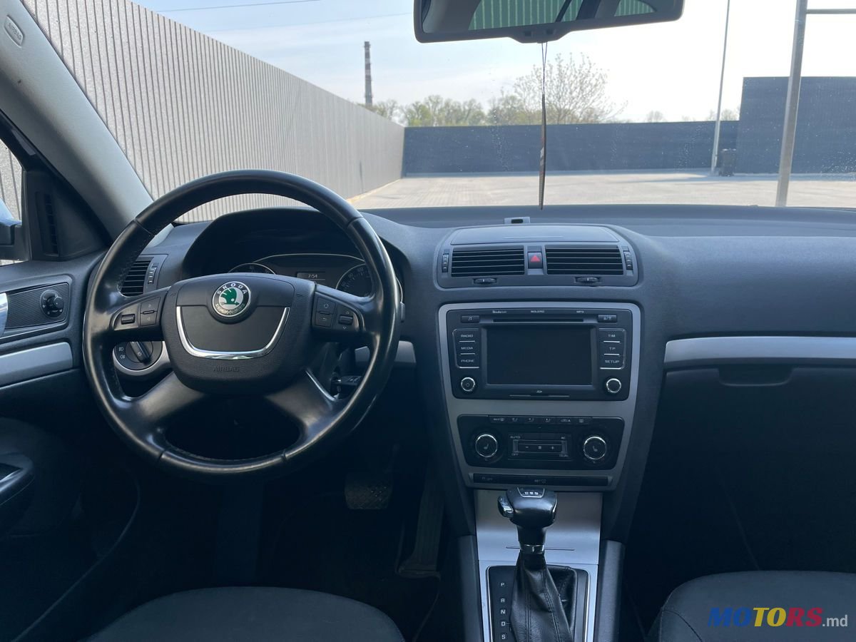 2010' Skoda Octavia photo #5