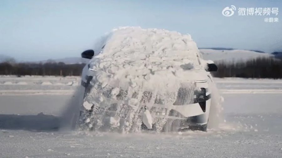 Watch this Chinese EV shake off snow like a puppy