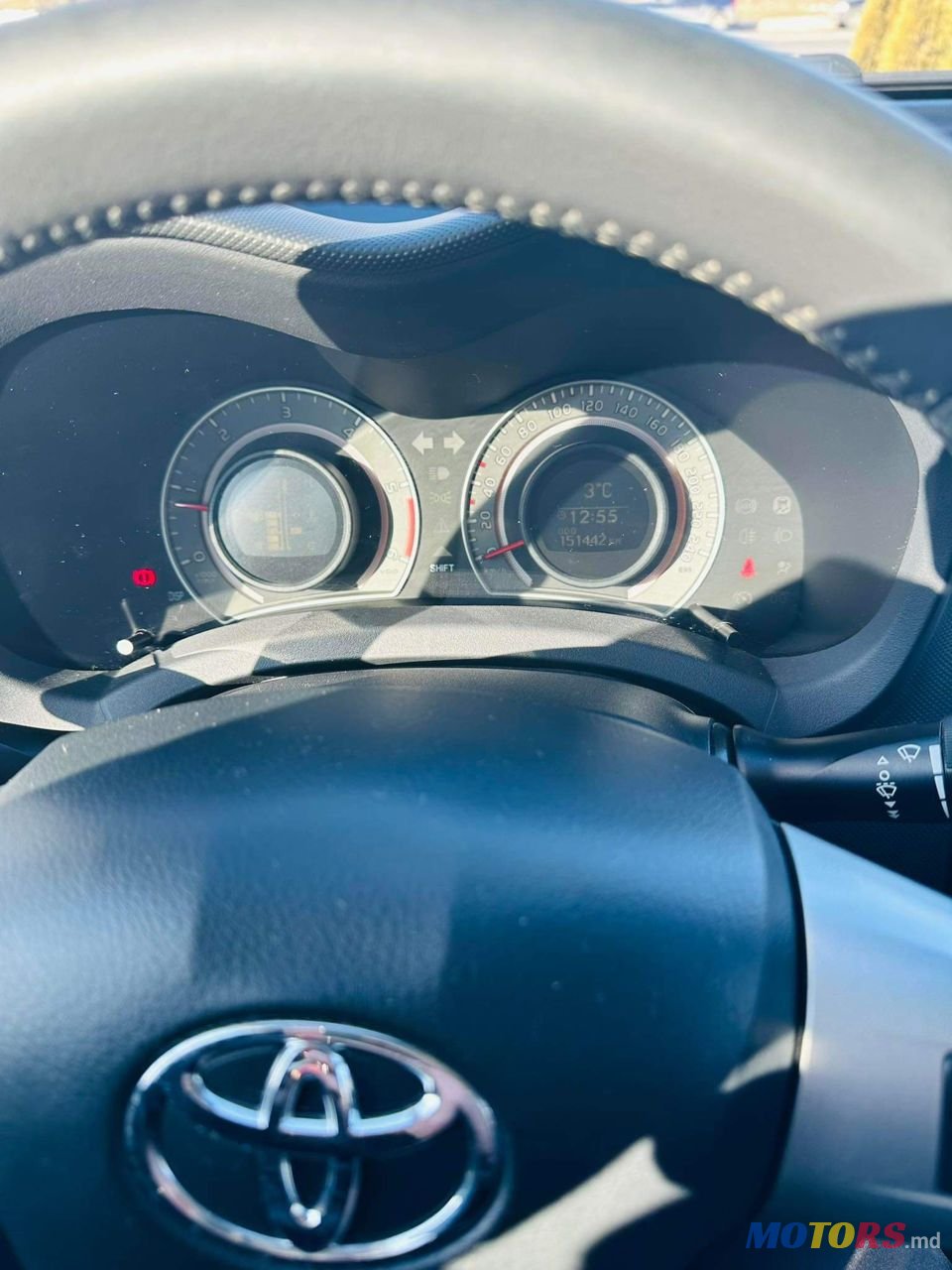 2011' Toyota Auris photo #3