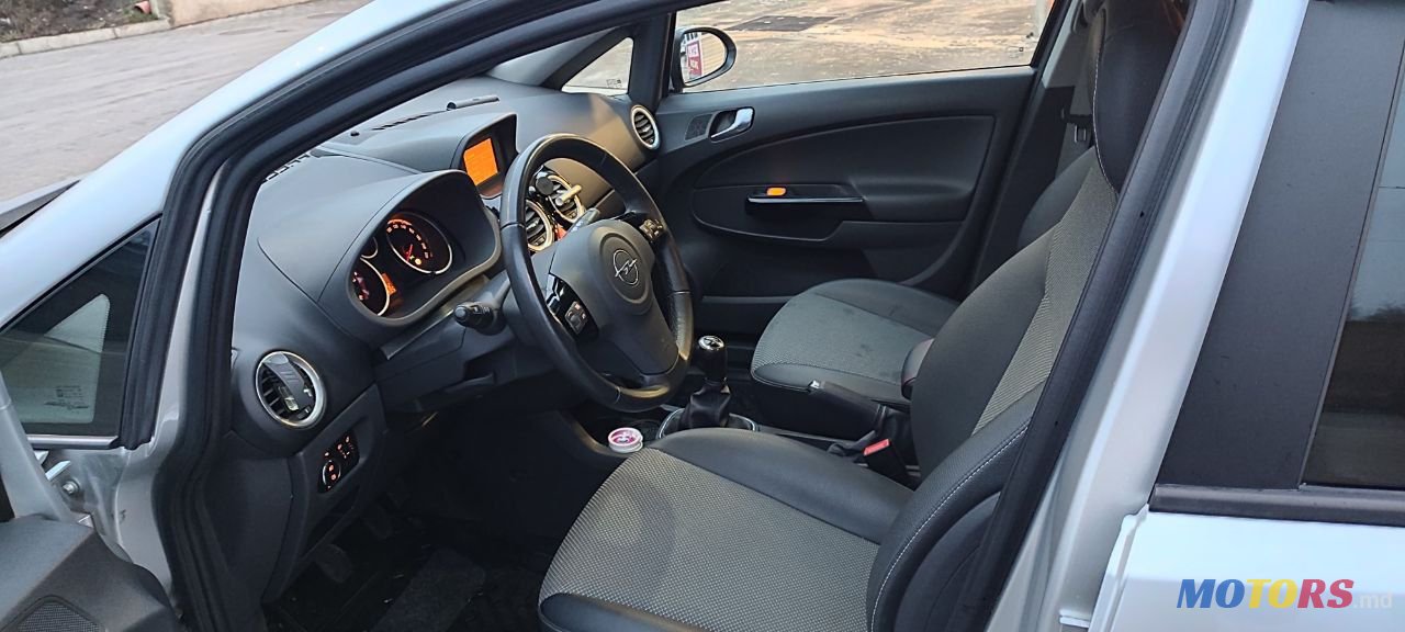 2010' Opel Corsa photo #5