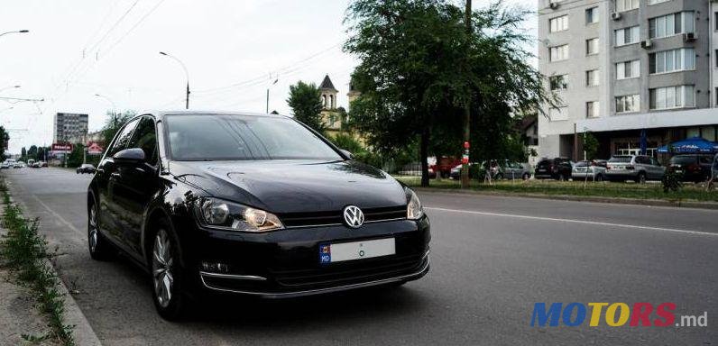 2013' Volkswagen Golf photo #1