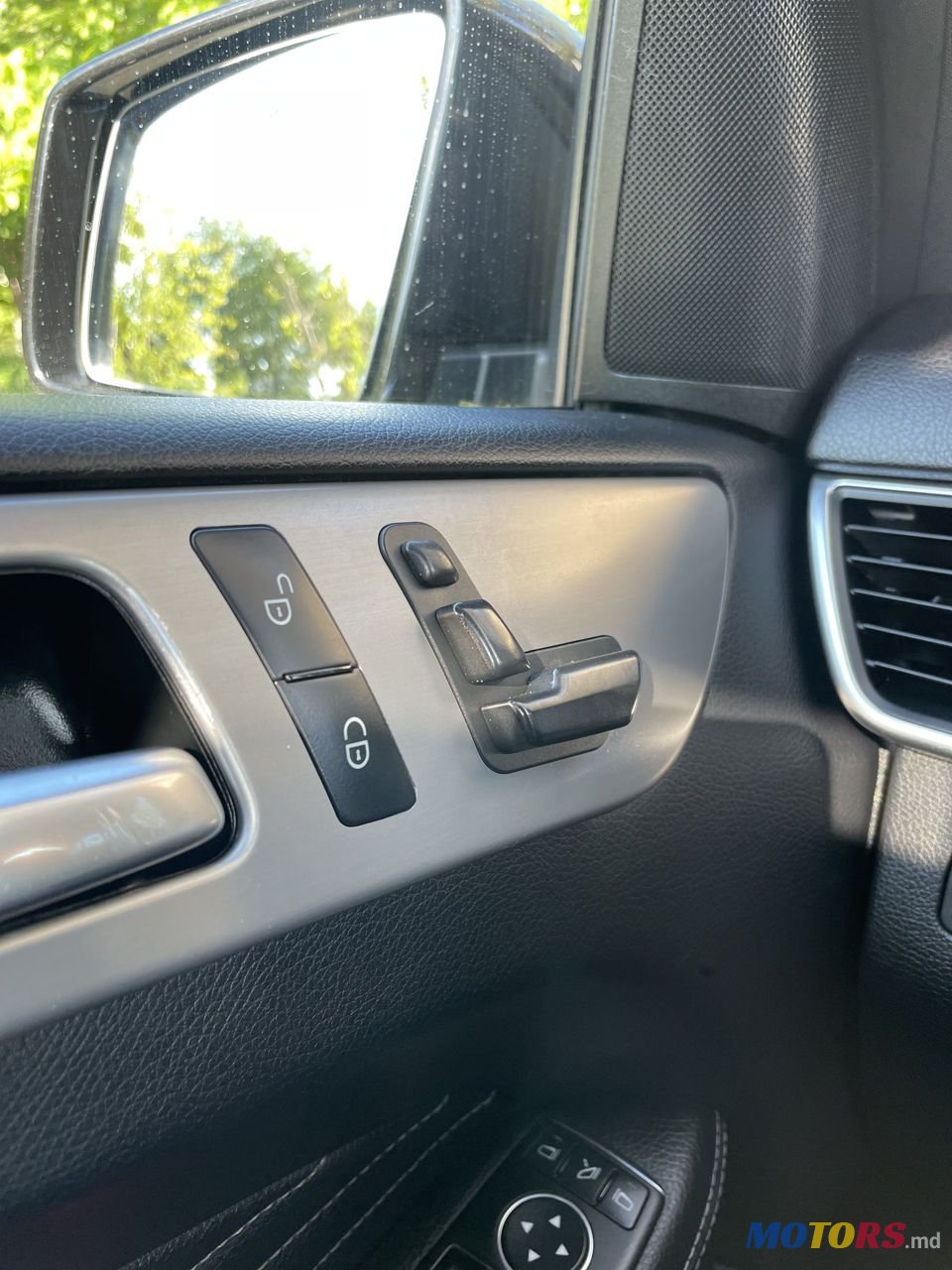 2013' Mercedes-Benz M Класс photo #2