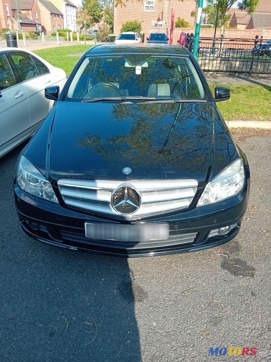 2010' Mercedes-Benz C-Class photo #1