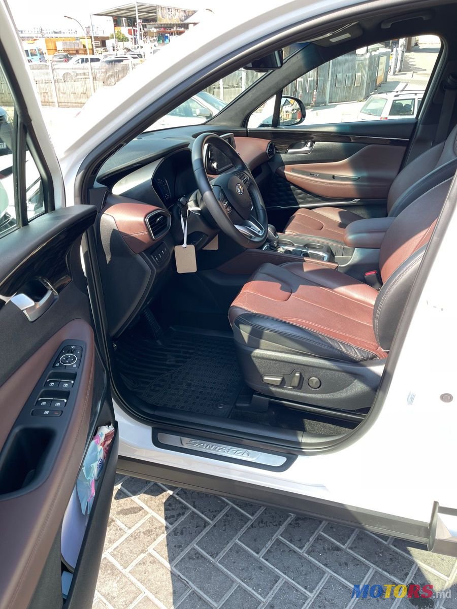 2019' Hyundai Santa Fe photo #6