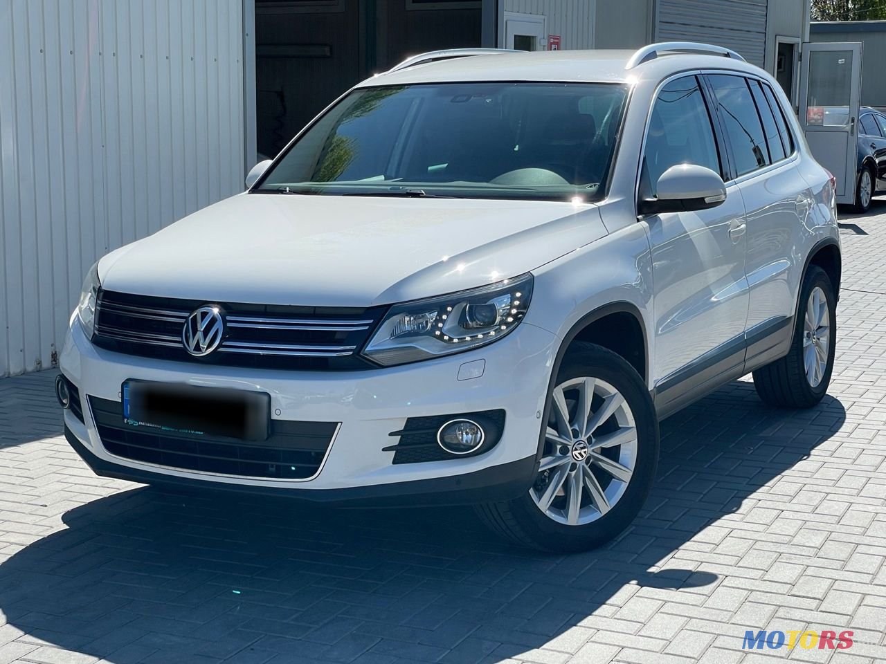 2013' Volkswagen Tiguan photo #2
