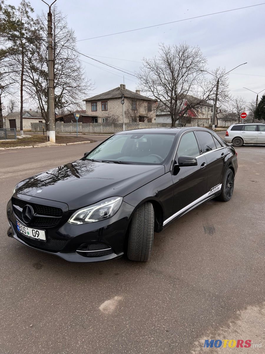 2009' Mercedes-Benz E Класс photo #3