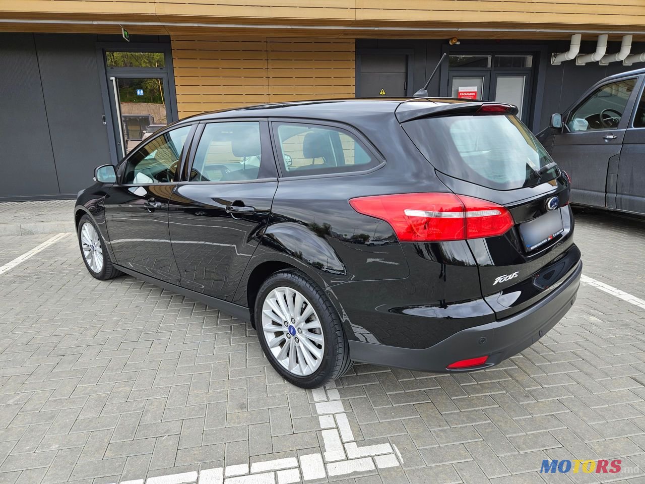 2017' Ford Focus photo #2