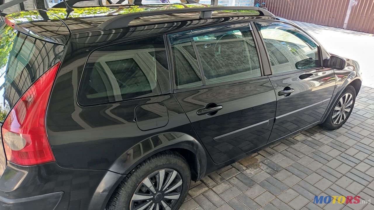 2005' Renault Megane photo #4