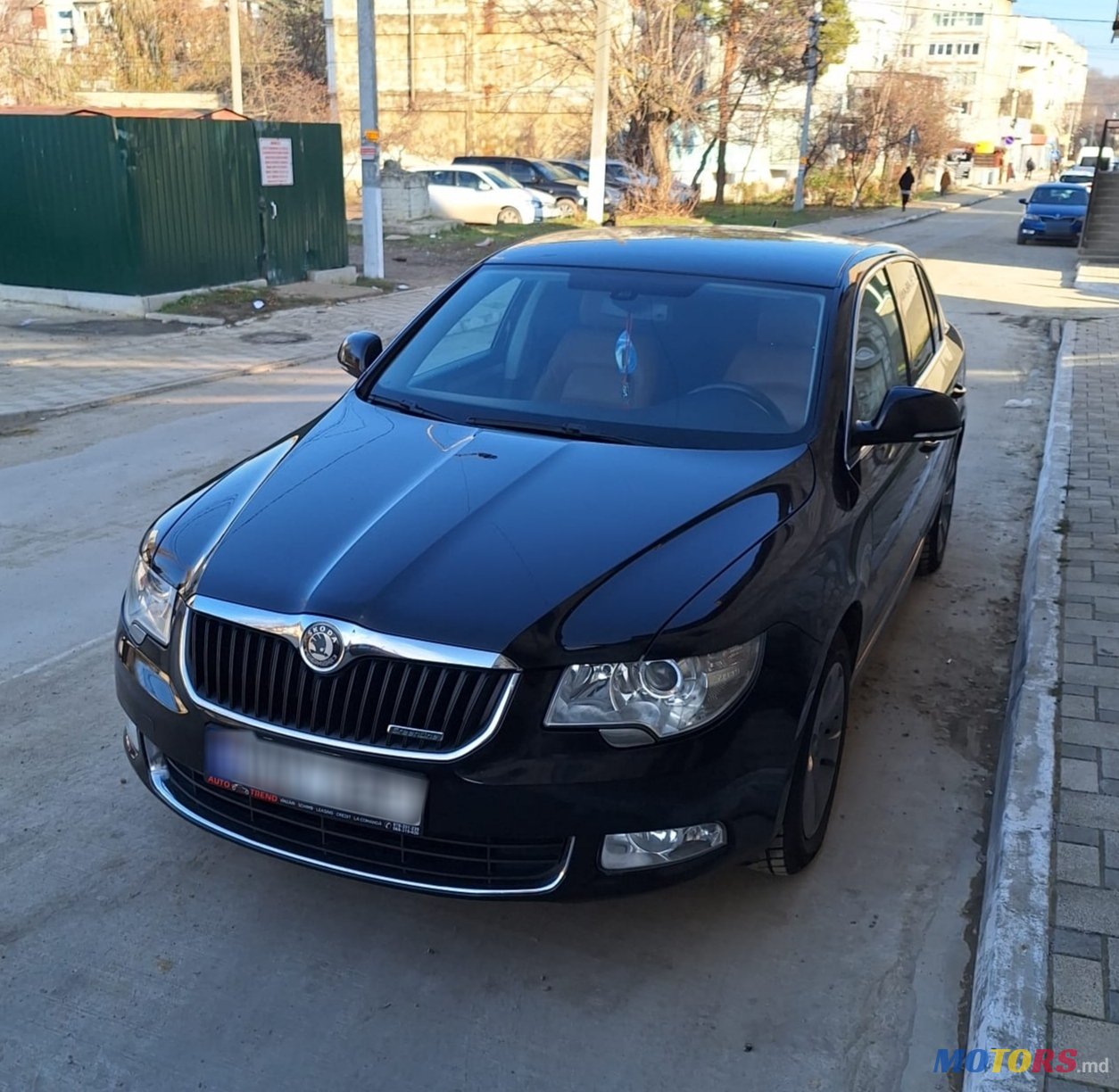 2012' Skoda Superb photo #1