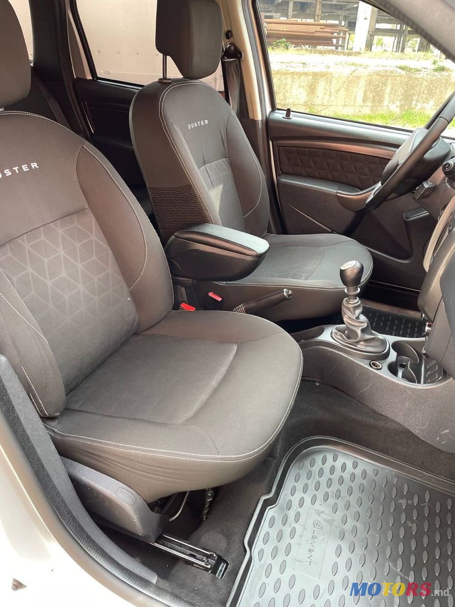 2014' Dacia Duster photo #4