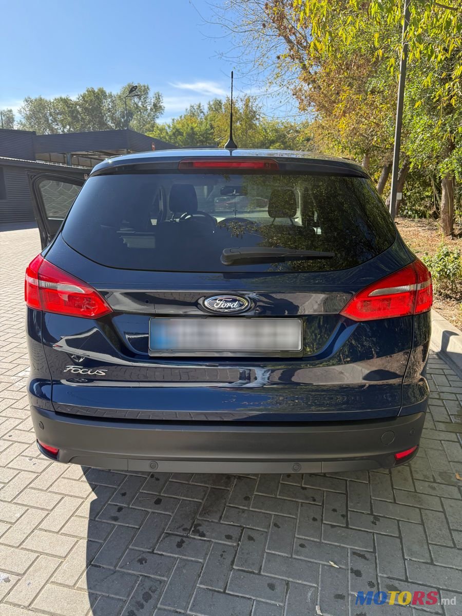 2017' Ford Focus photo #2