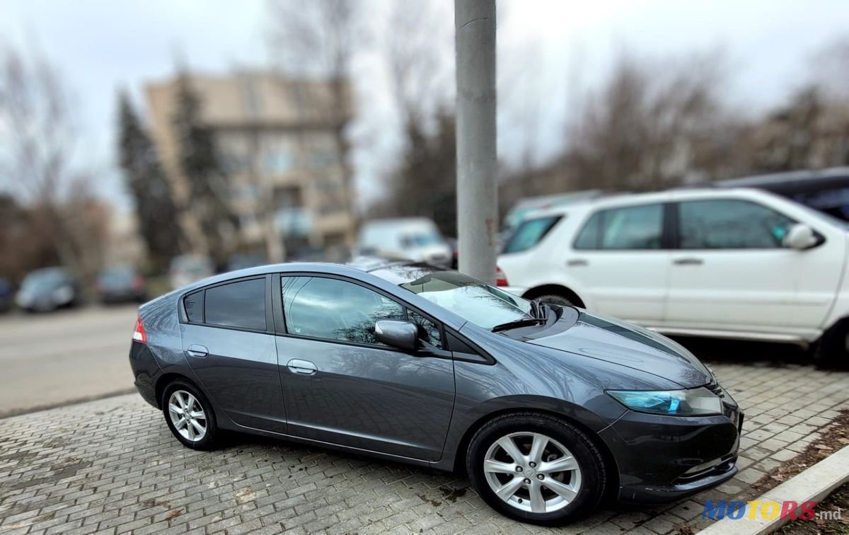 2010' Honda Insight photo #2