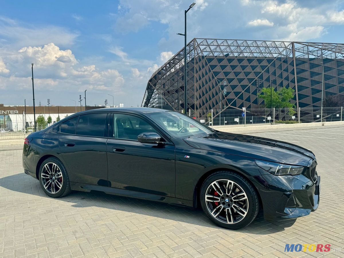 2023' BMW 5 Series photo #3