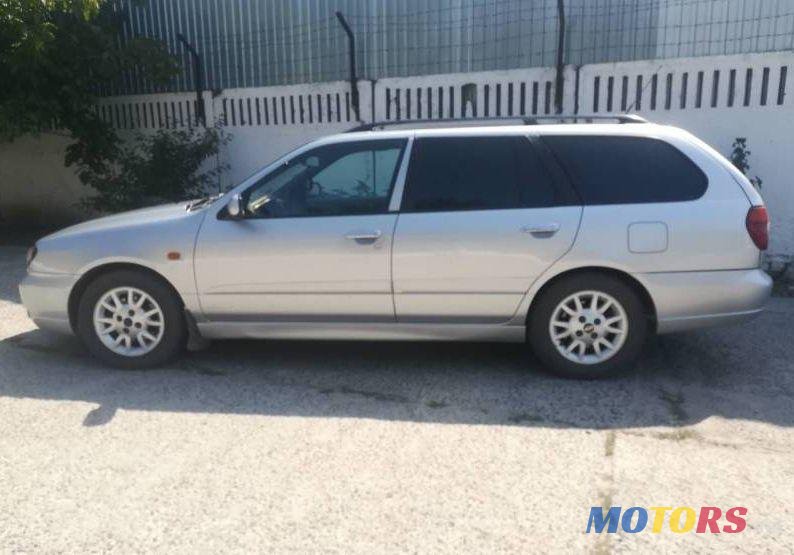 2000' Nissan Primera photo #1