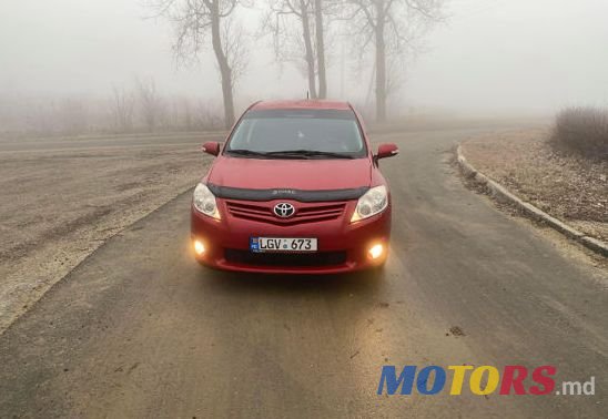 2010' Toyota Auris photo #1