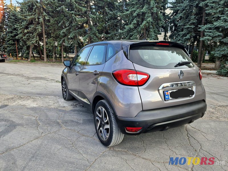 2016' Renault Captur photo #5