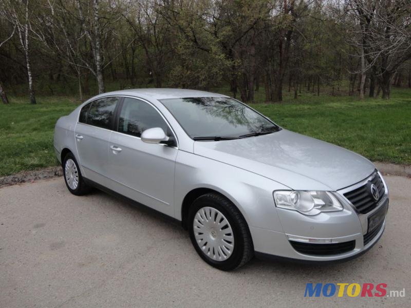 2008' Volkswagen Passat photo #7