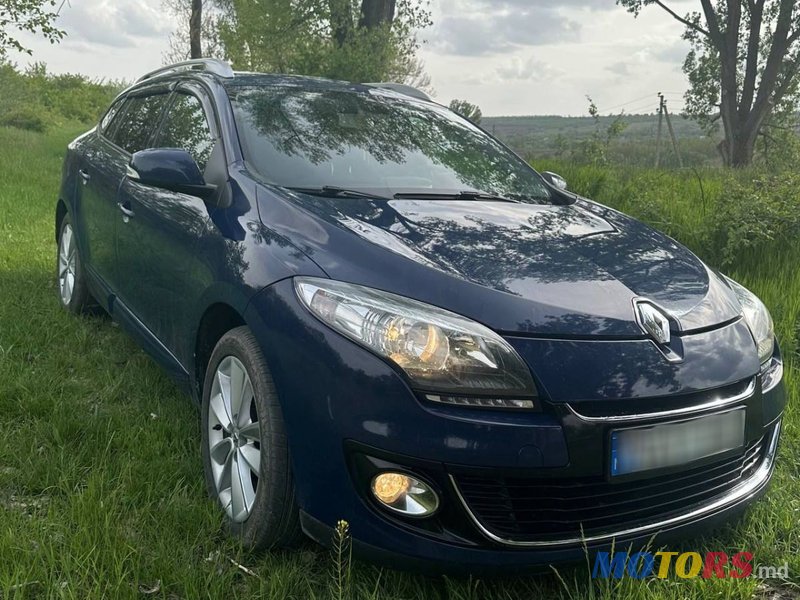 2013' Renault Megane photo #3