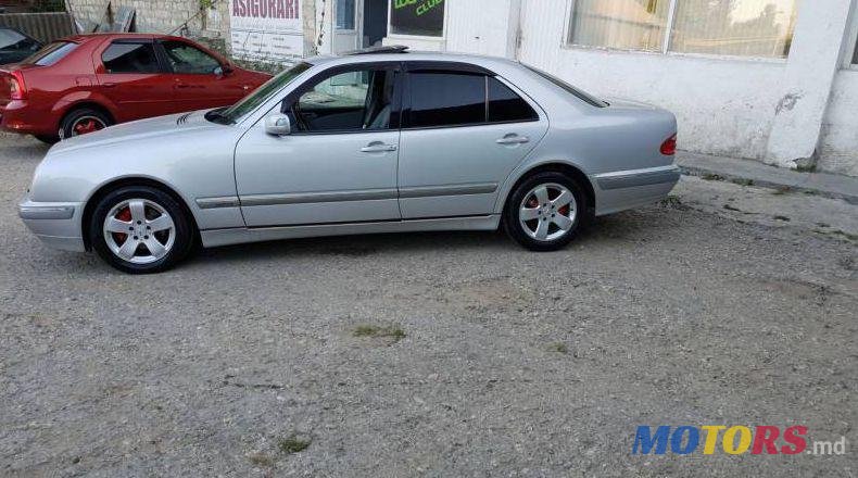 2000' Mercedes-Benz E photo #1